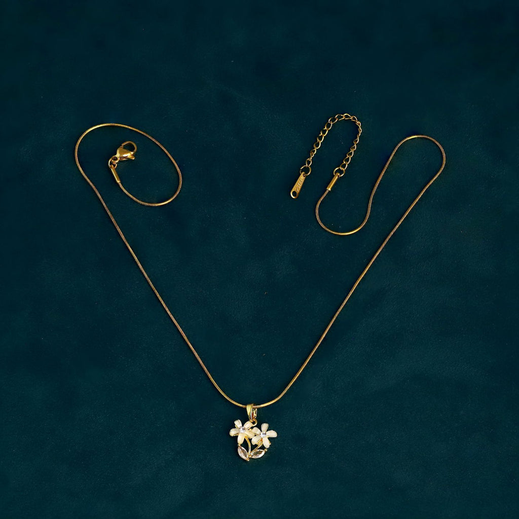 Double Flower Pendent Necklace Anti Tarnish