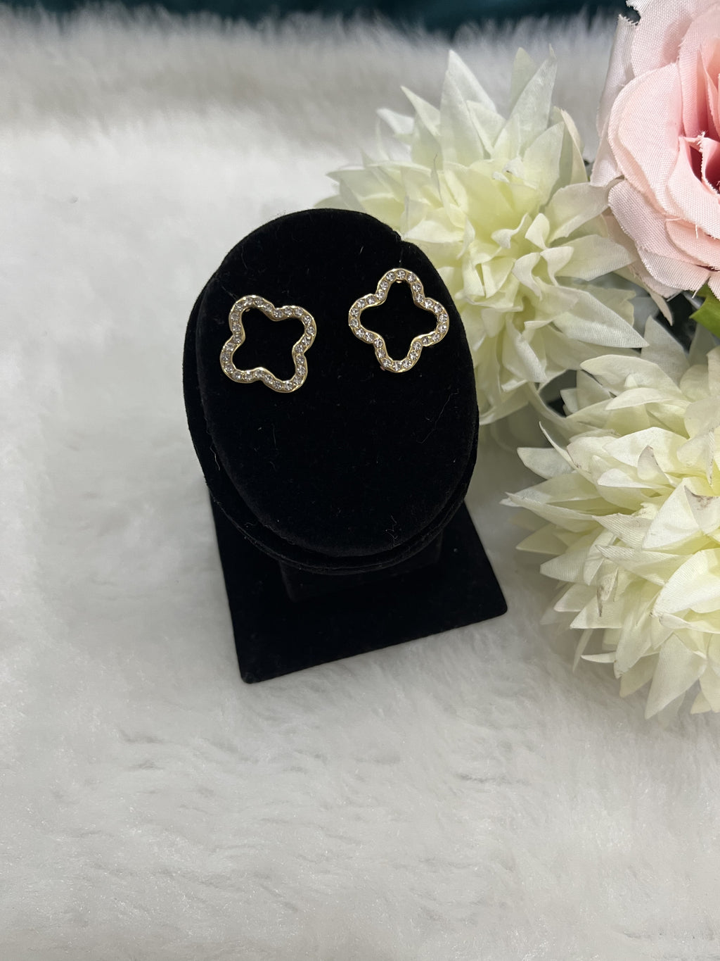 Lucky Bloom Earring