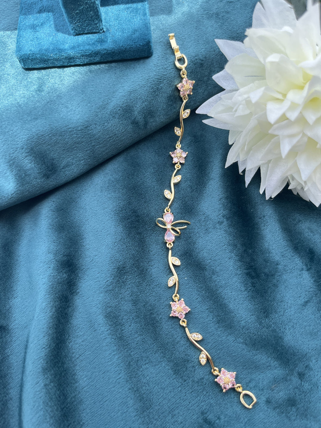 Bow Tulips Bracelets