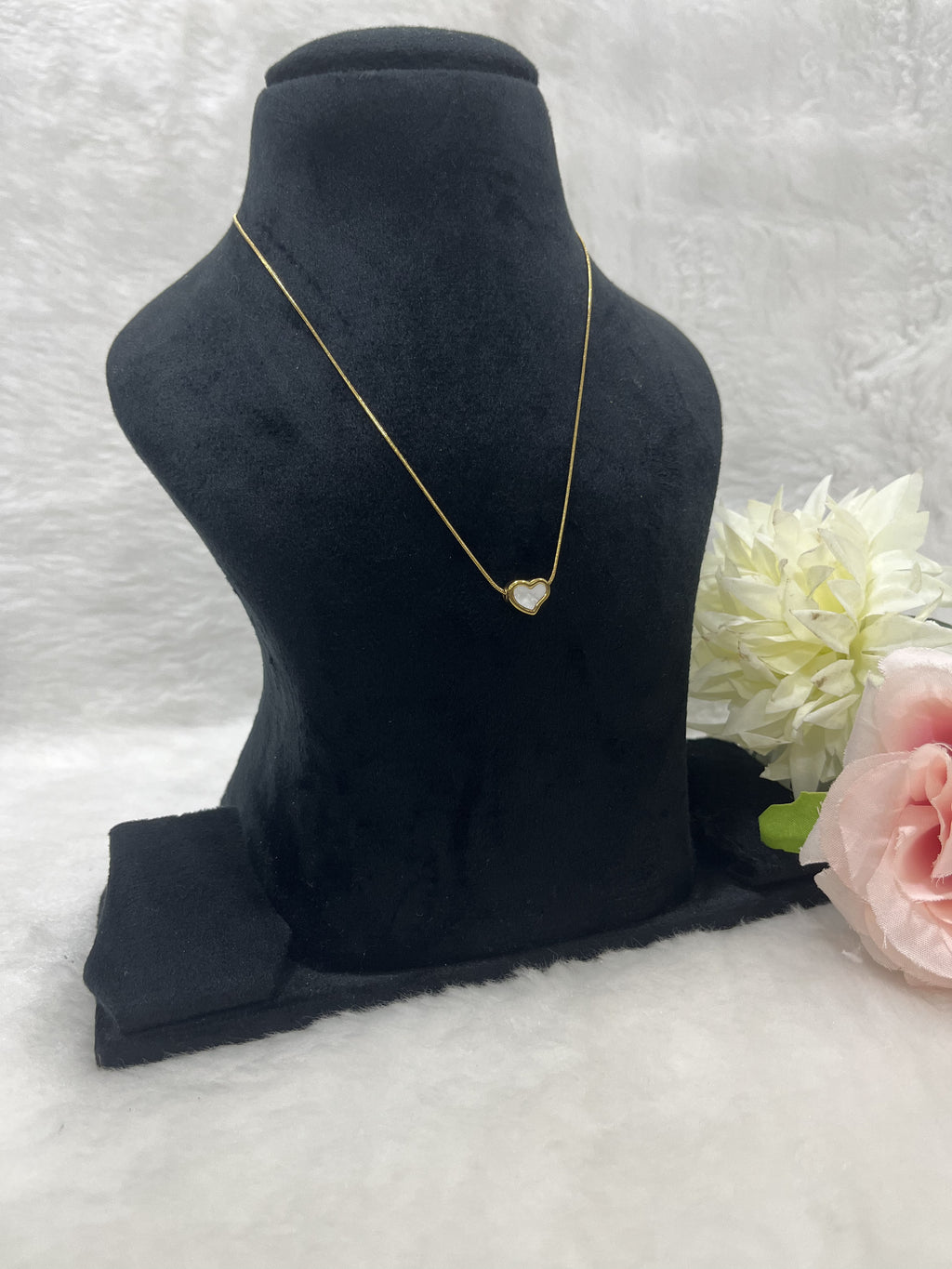 Mini WhiteHeart Pendent Necklace AntiTarnish