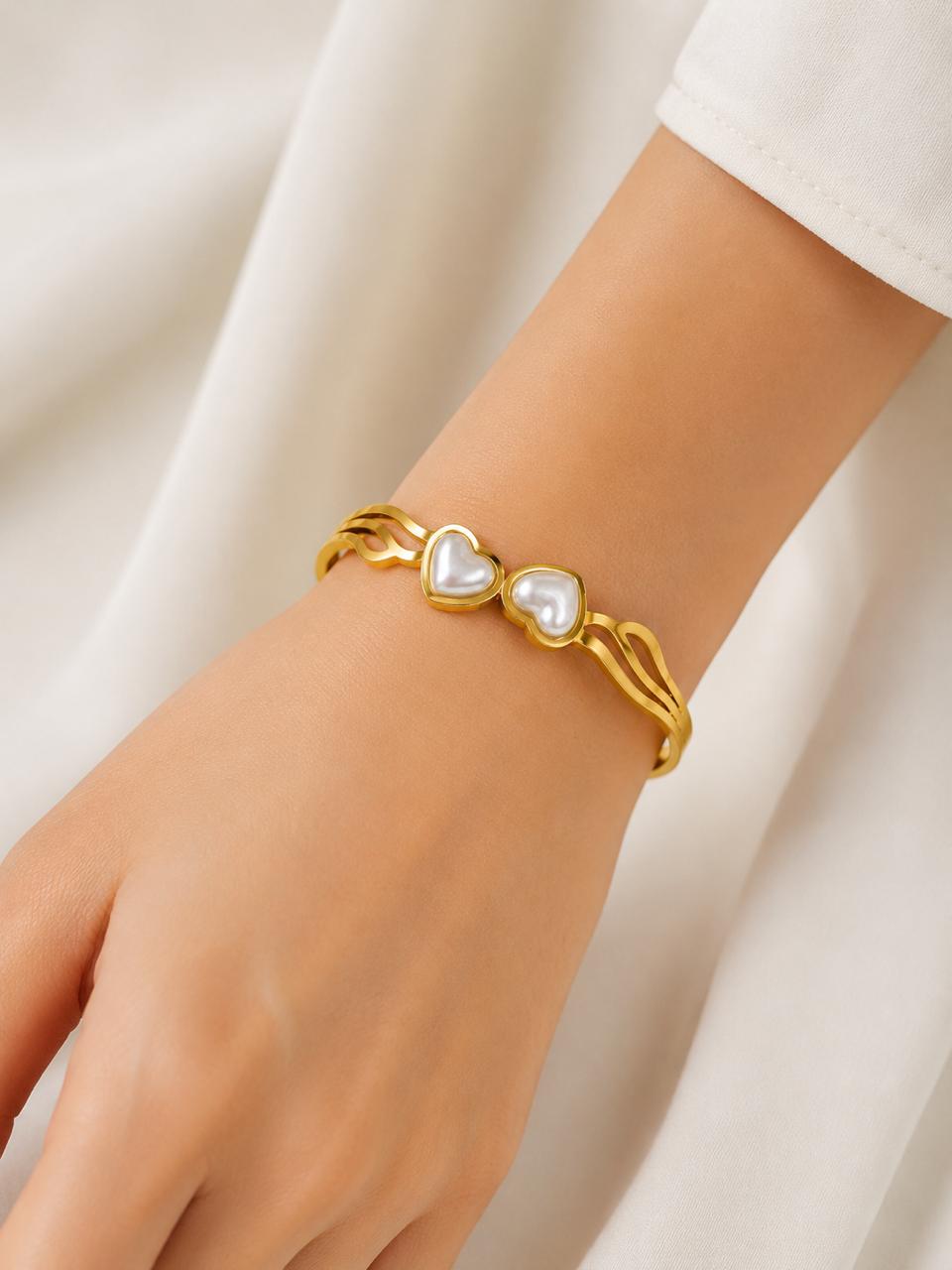 Heart Pearl Kada Anti Tarnish