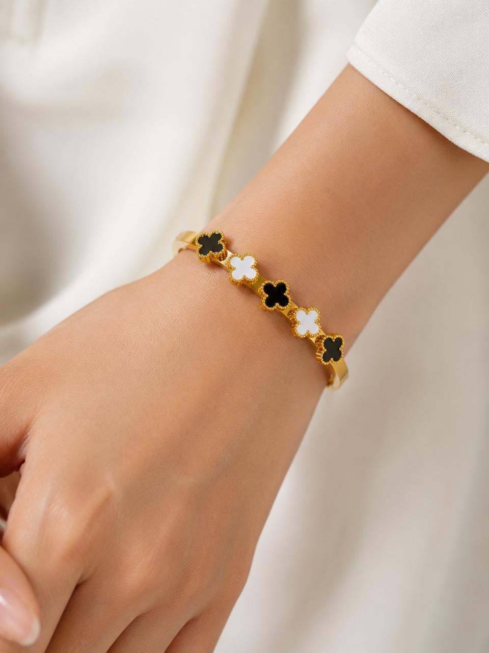 Clover Charm Kada