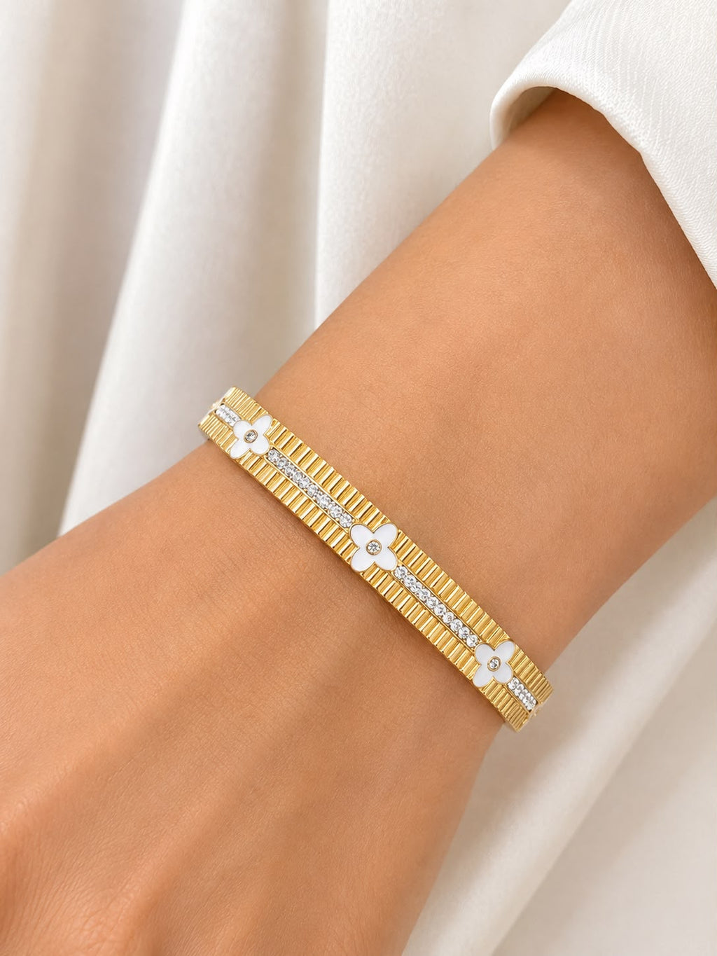 Pearl Flower Kada